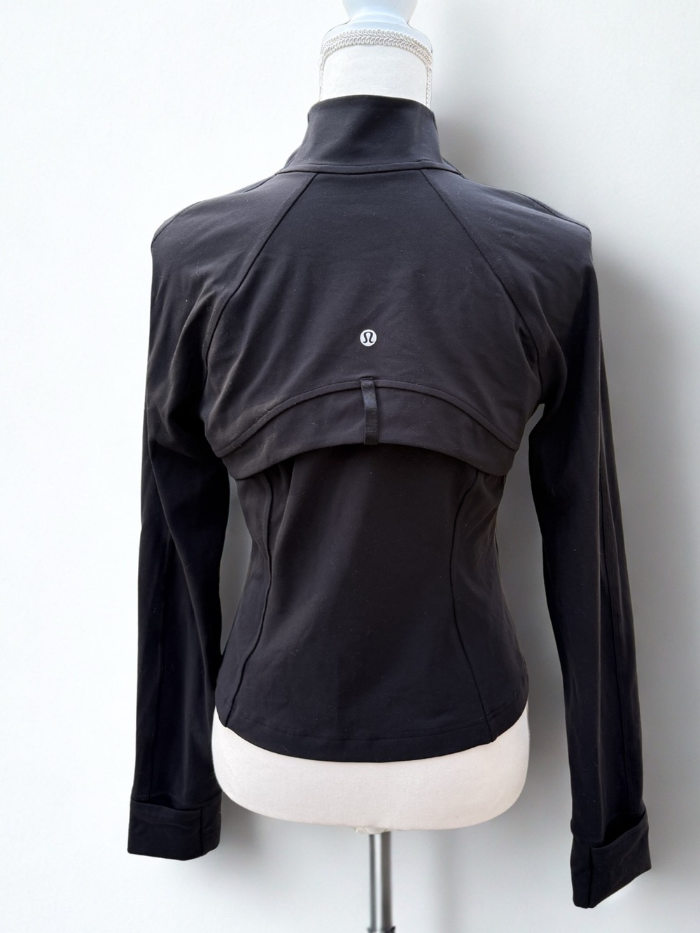 lululemon athletica Black Women's Jacket 
Short version